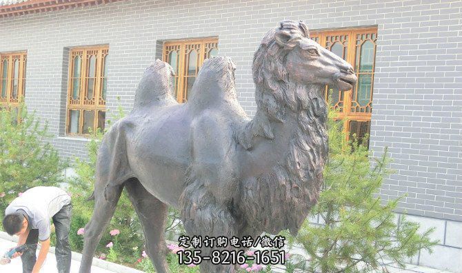 駱駝公園動物銅雕