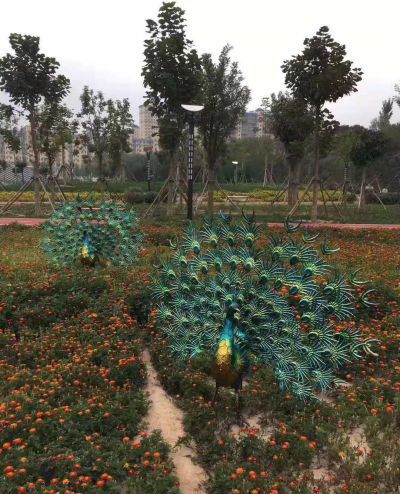 不銹鋼彩繪孔雀開屏雕塑公園景觀動物雕塑 不銹鋼彩繪孔雀開屏雕塑公園景觀動物雕塑