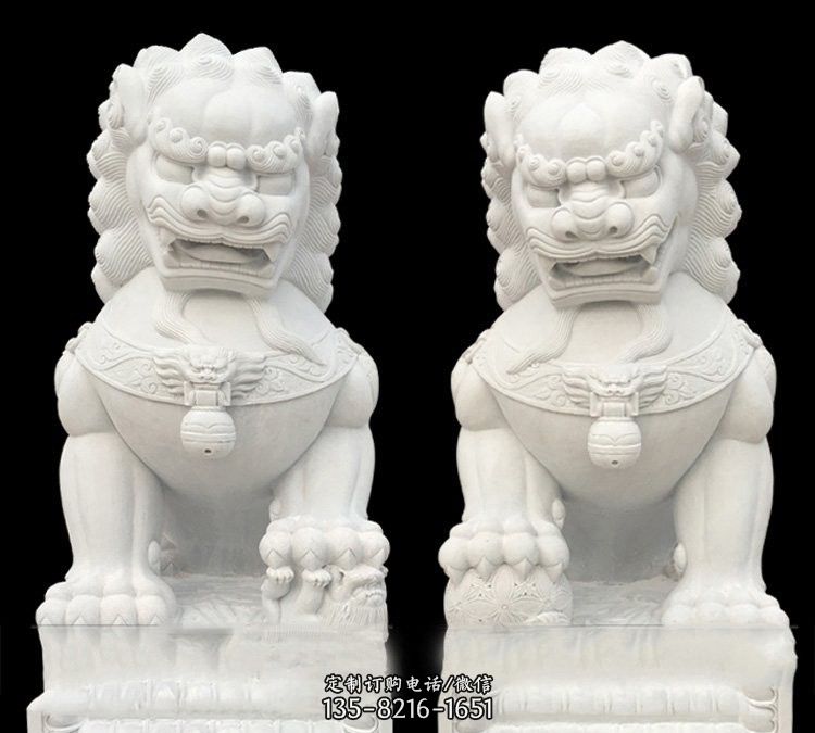 漢白玉門(mén)口用石雕獅子 漢白玉門(mén)口用石雕獅子