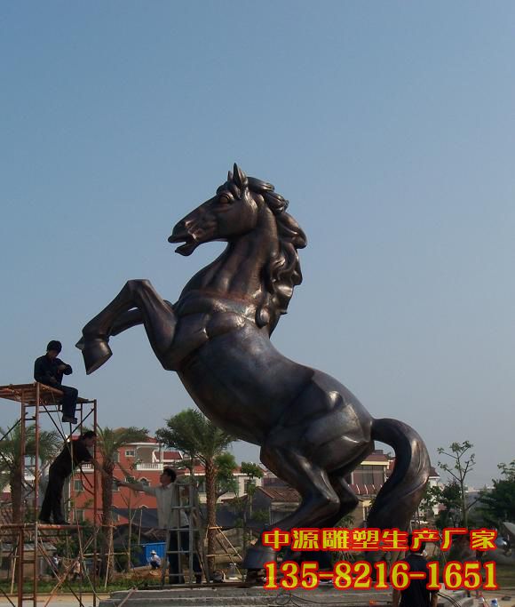 不銹鋼踏云飛馬雕塑 不銹鋼踏云飛馬雕塑