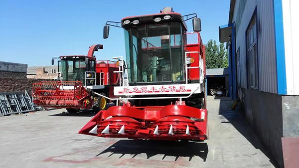 廣西北海客戶，定制升高版銀豐青儲機！