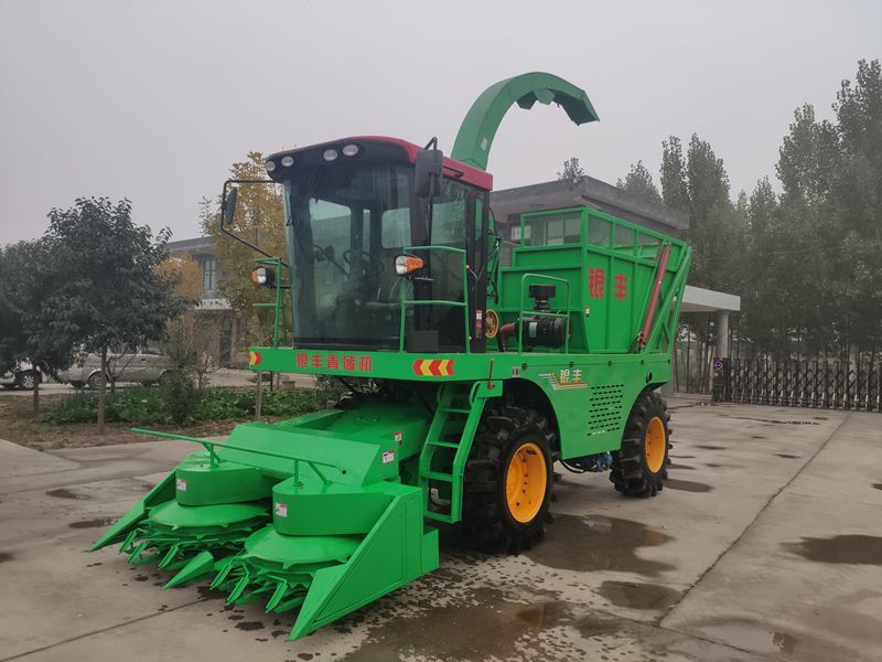 青儲機和秸稈壓塊機有什么區(qū)別？